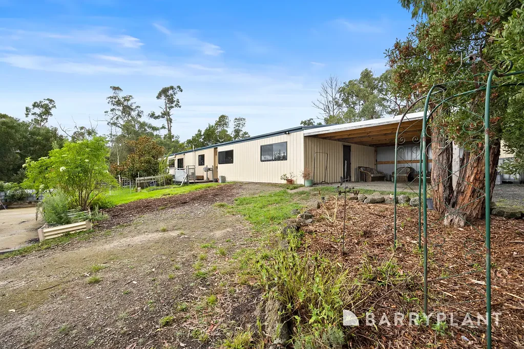 Boolarra 2 Slaapkamer Lifestyle, Space & Potential on Over an Acre