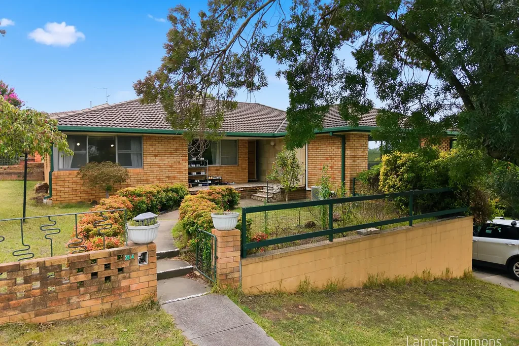 204 Allingham Street, Armidale, NSW 2350