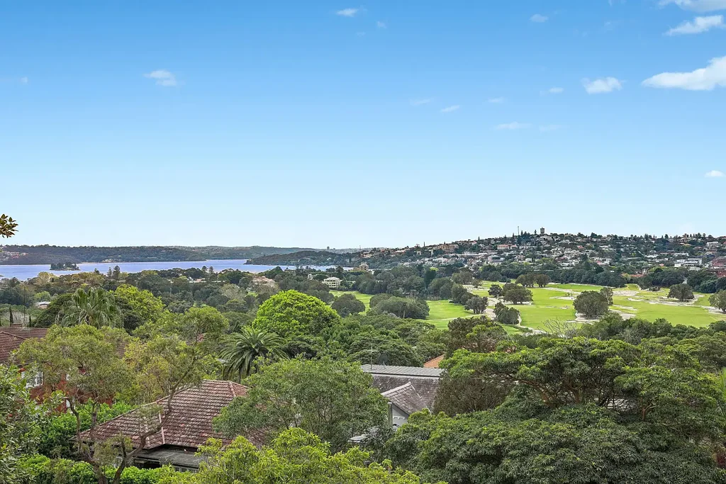 Bellevue Hill 2침실 Light Filled Apartment Enjoying Expansive Views