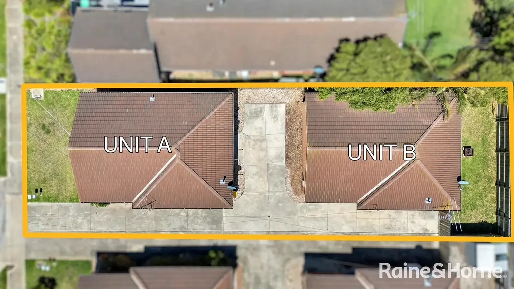 Altona Meadows 4 Bedroom INVESTOR'S CHOICE OR FAMILY COMPOUND! (SOLD SEPARATELY)