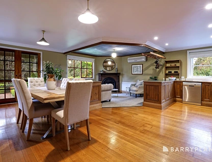 530-532 Monbulk Road, Monbulk, VIC 3793, 5房, 2浴, 独立屋