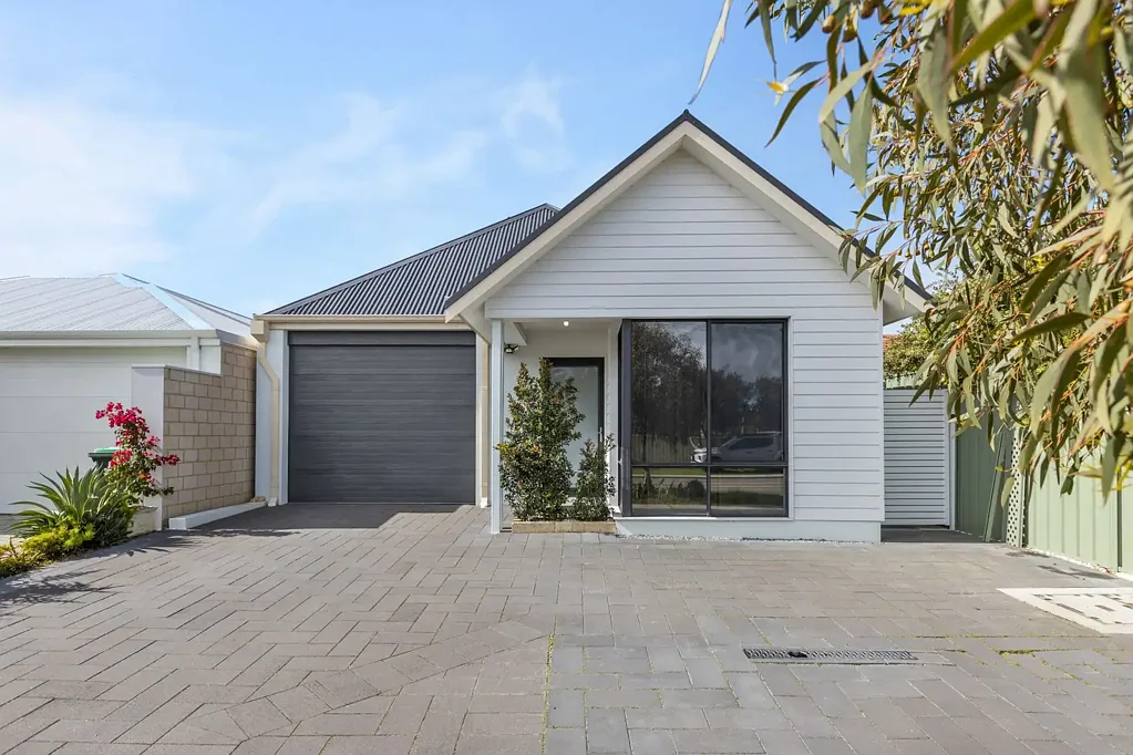 40A Alexander Road, Padbury, WA 6025