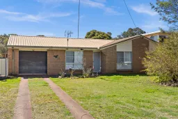 24 Creek Street, Cambooya