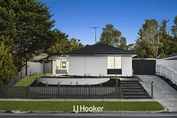 130 Monterey Boulevard, Frankston North