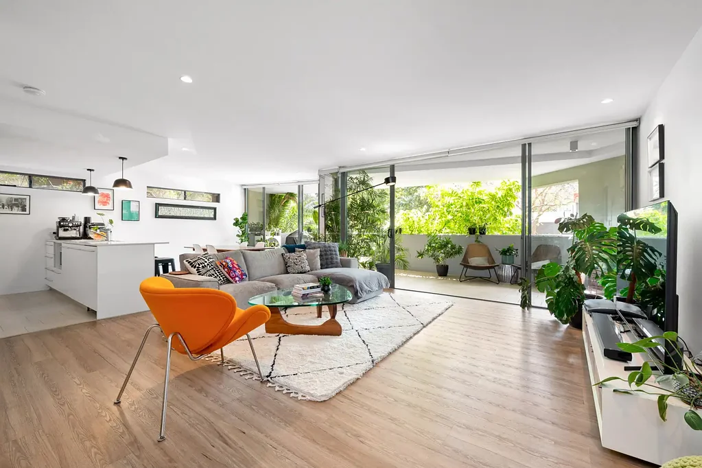 Modern Ground Floor Unit in Prime Inner-City Location