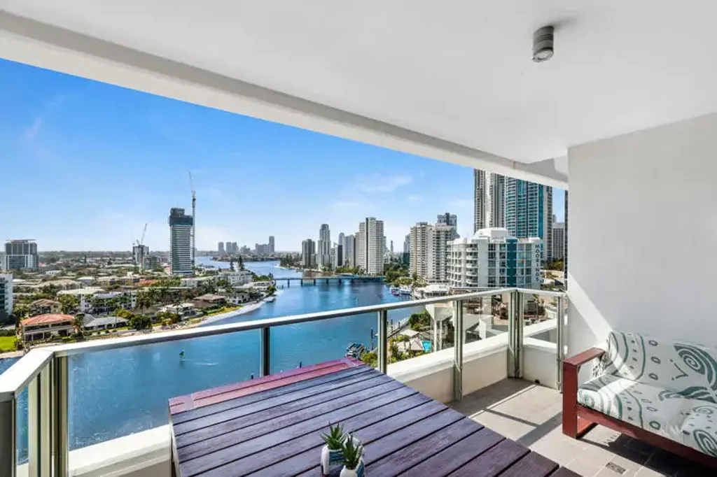 Surfers Paradise 1침실 Executive Retreat with Ultra-Low Body Corporate Fees