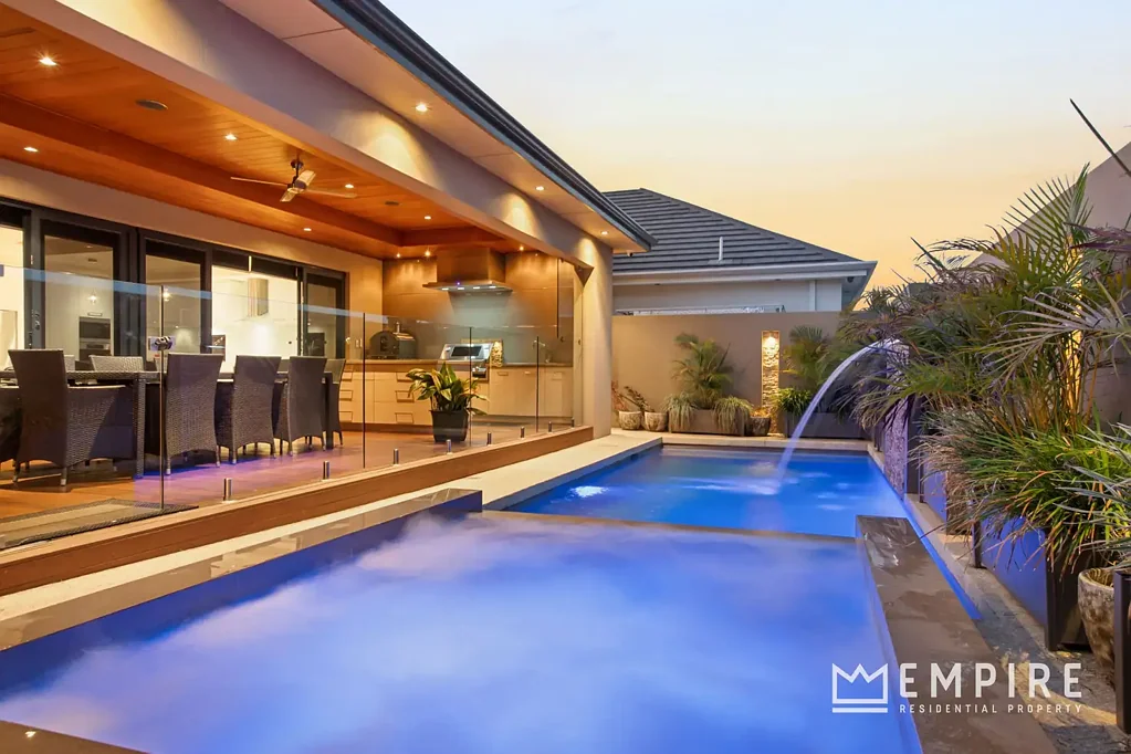 3 Hamelin Drive, Lake Coogee, WA 6166
