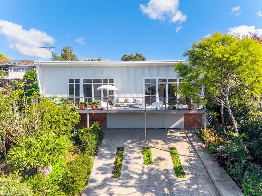 Lismore Heights 5ਬੈੱਡਰੂਮ Mid-Century Charm With Modern Flexibility