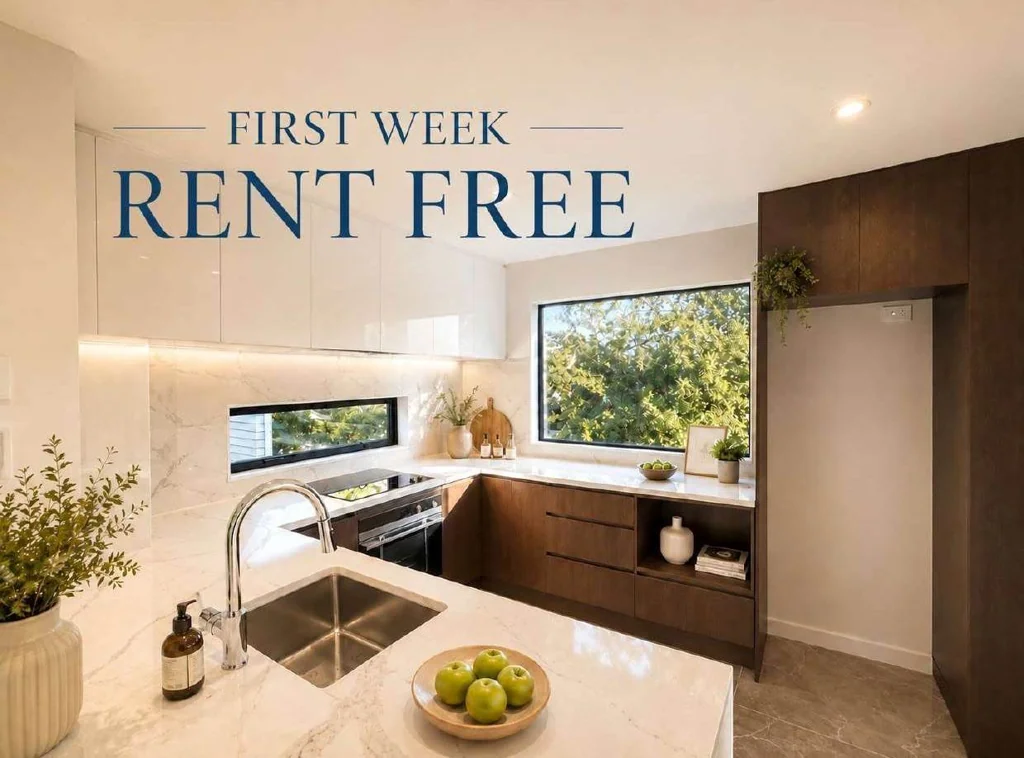 This is luxury 4 bedrooms house in Royal Oak!
