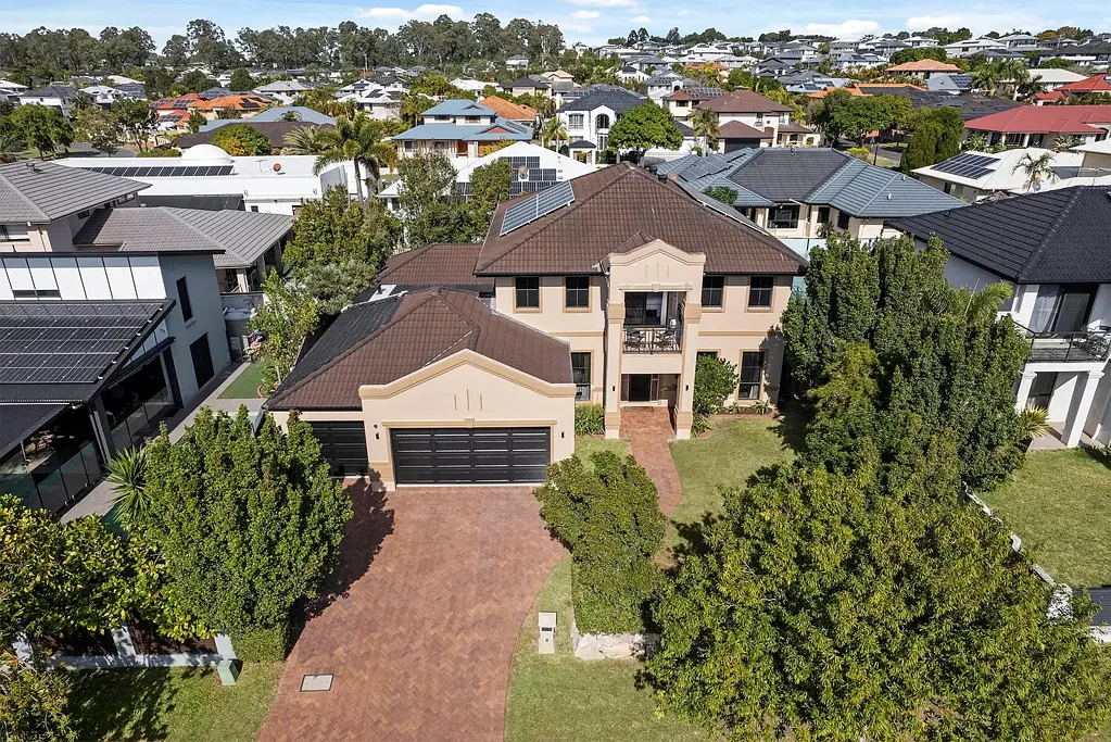 8 Azienda Place, Bridgeman Downs, QLD 4035