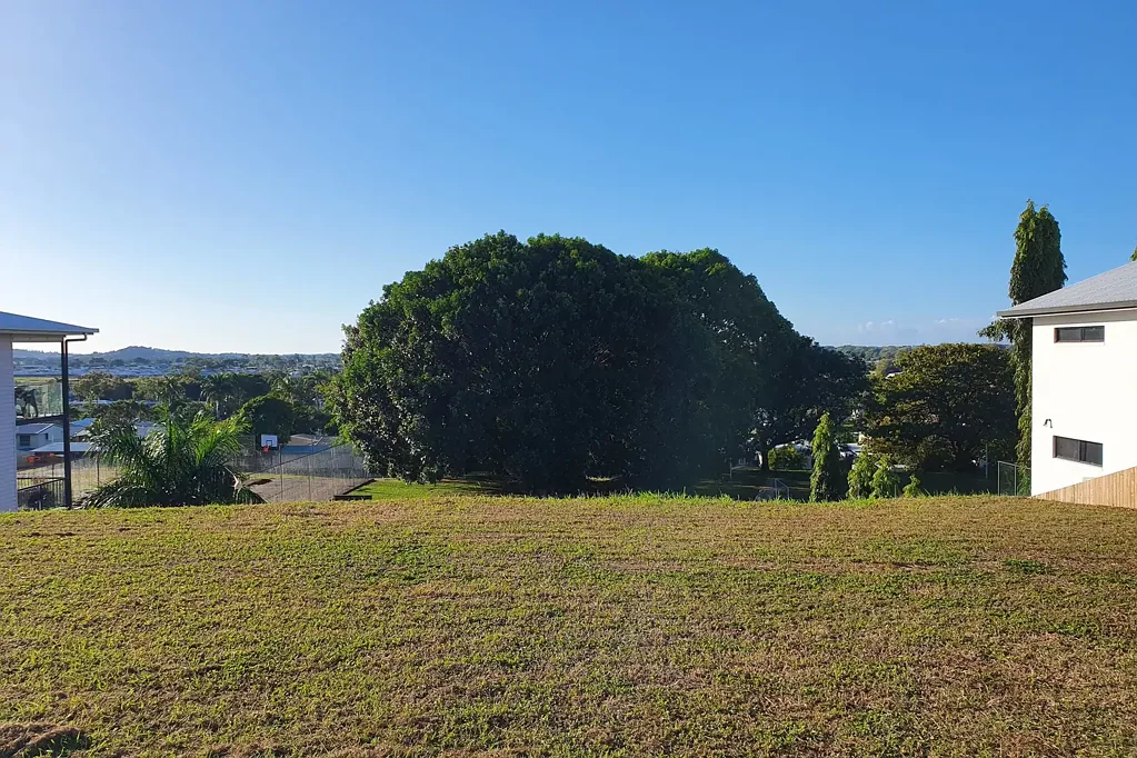 North Mackay UNDER OFFER - Rare Land with Outstanding Panoramic Views