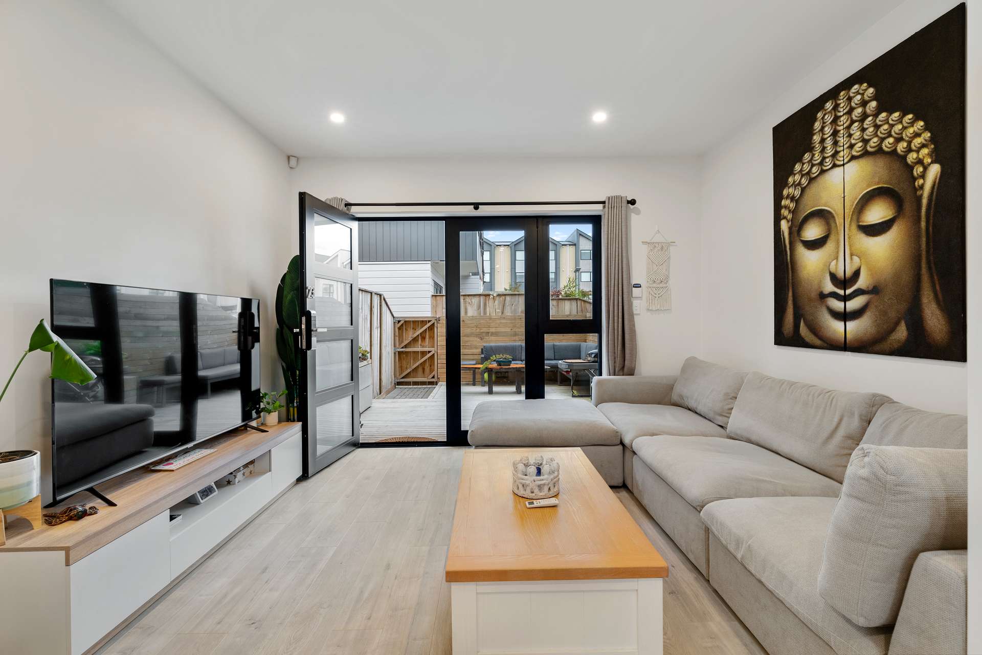 23/36 Westgate Drive, Westgate, Auckland - Waitakere, 2 phòng ngủ, 1 phòng tắm, Townhouse