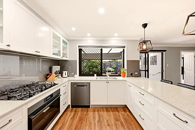 Clontarf 5房 大型家庭避难所，配有私人泳池旁娱乐区 SPACE, STYLE & EXCEPTIONAL FLEXIBILITY