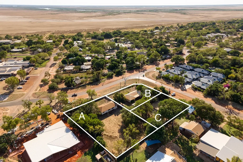 90 Clarendon Street, Derby, WA 6728