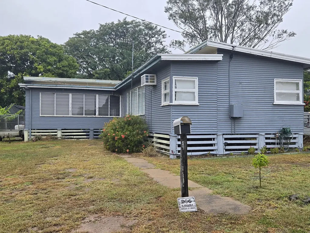 26 Knaggs St, Moura, QLD 4718