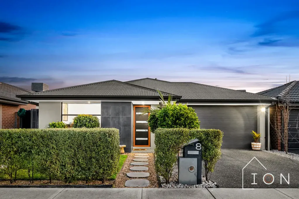 Cranbourne South 4Habitaciones Private Backyard Retreat with Space for the Whole Family