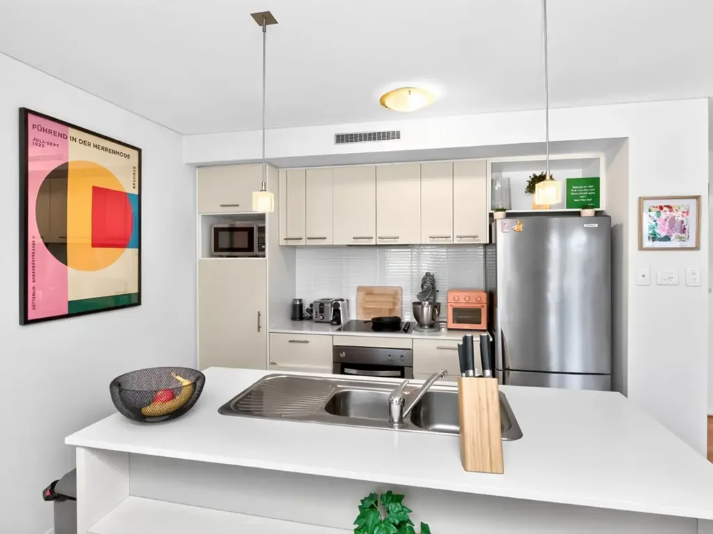 Iconic location - fully furnished apartment!