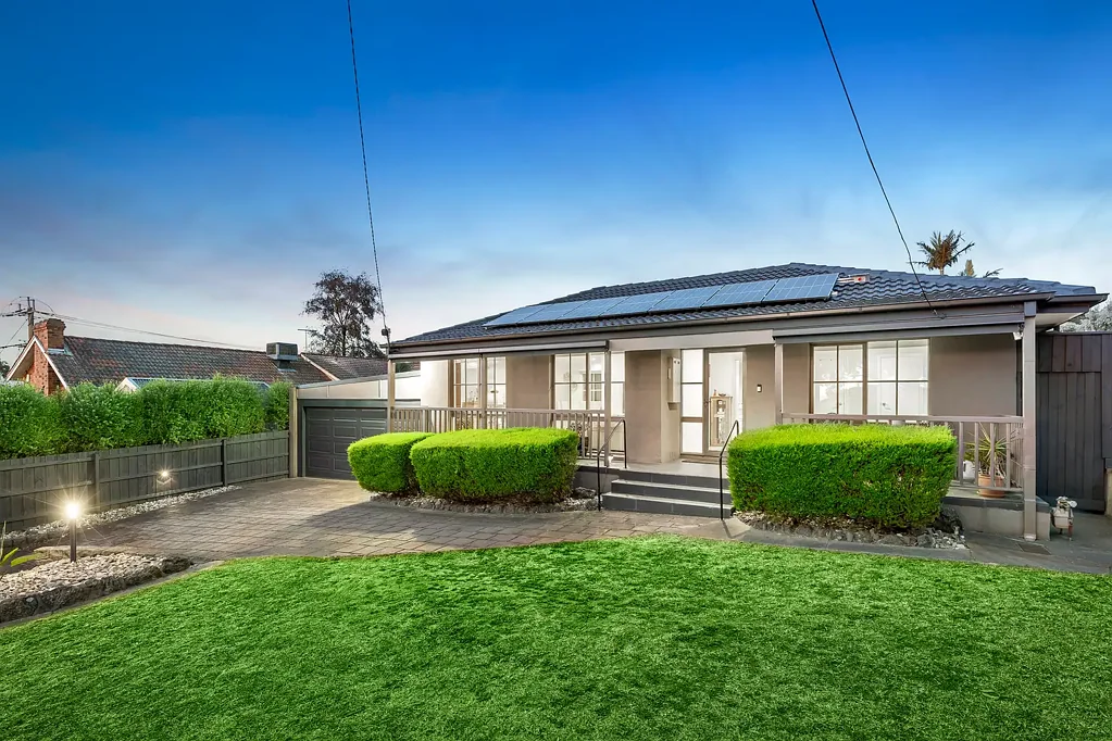 Ringwood 4Habitaciones Endless Opportunity in a Prime Location