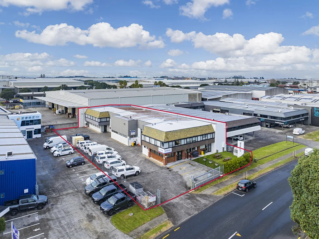 Mangere Rare freehold investment on Rennie Drive