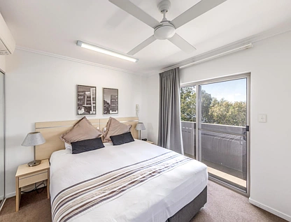 127/1A Sporting Drive, Thuringowa Central, Townsville, 2 Bedrooms, 2 Bathrooms, Apartment