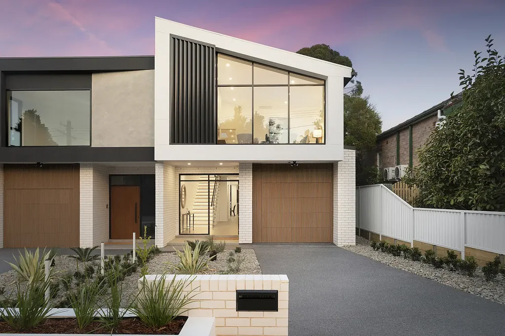 Contemporary Near New Duplex with Impeccable Design Close to Everything