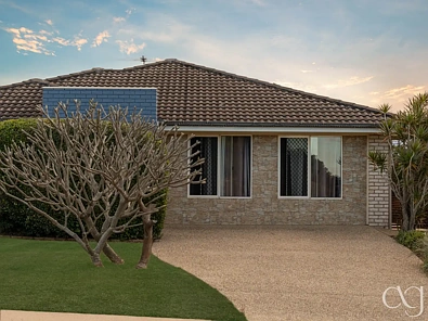 Lowood 5房  make a splash in sea eagle drive