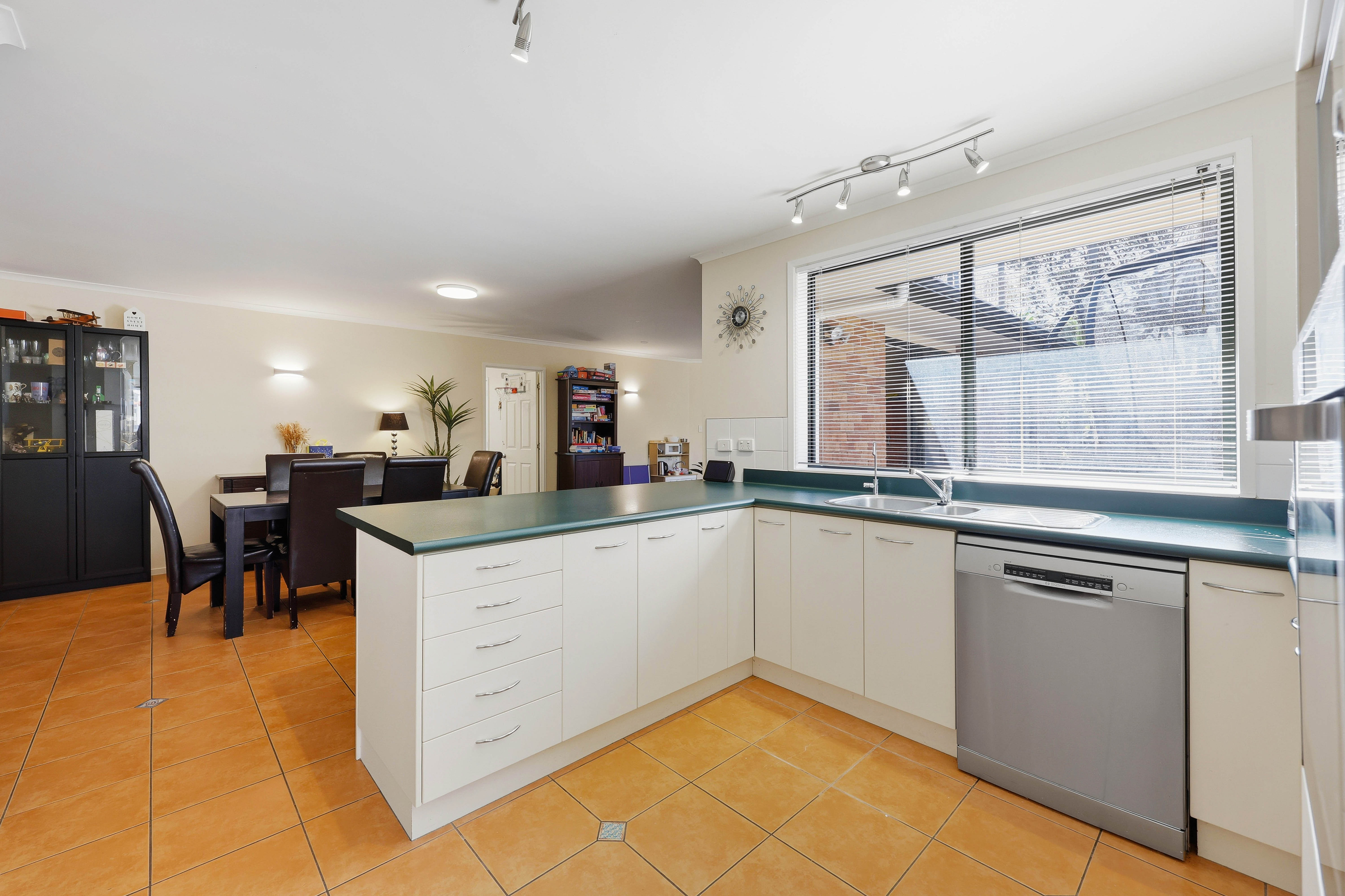 71 Regency Park Drive, Gulf Harbour, photo 8