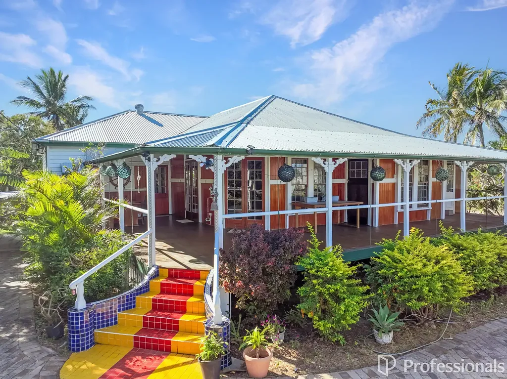 Bowen 5房  BIG QUEENSLANDER, 1/2 ACRE+
