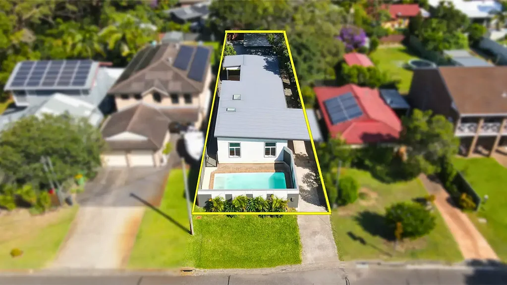 Umina Beach 4 Bedroom Modern Coastal Living with Style and Comfort