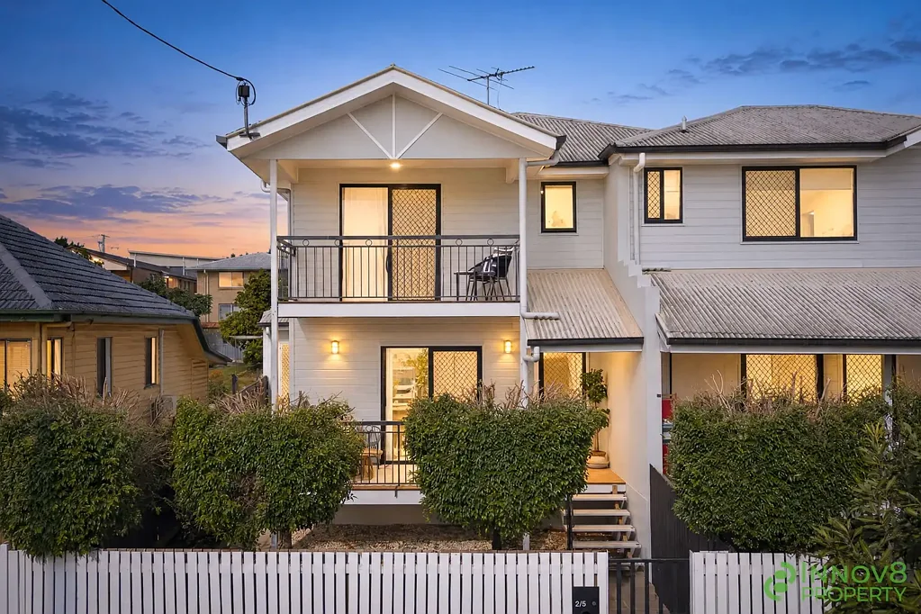 Chermside 3कमरा Spacious & Stylish Townhouse In A Boutique Complex Offering Modern Comfort, Fabulous Outdoor Living & Unbeatable Convenience!
