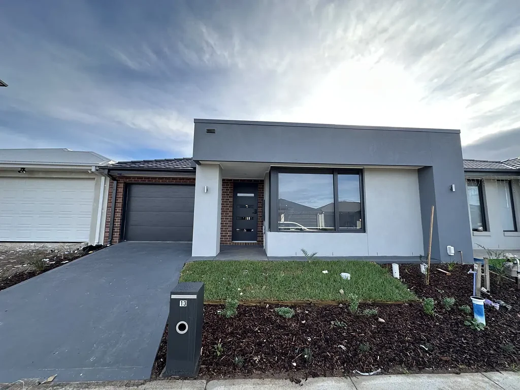 Brand New Co-Living Accommodation in Tarneit – Private Bathroom for Every Room