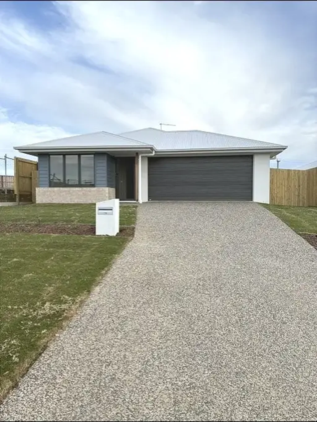 A 4 bedroom Delight!