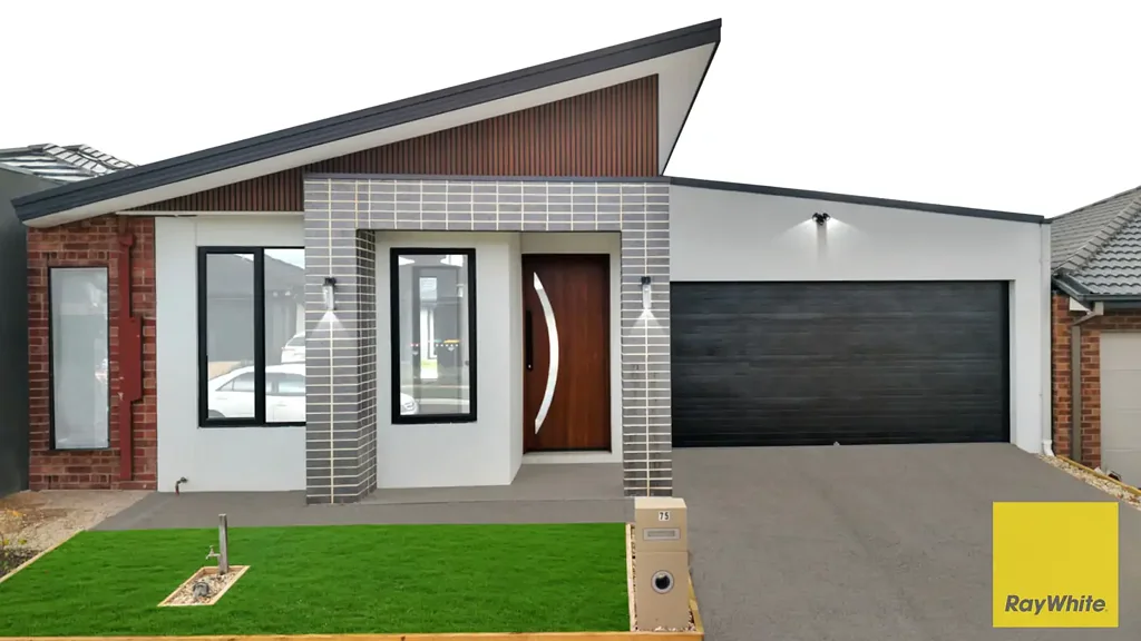Truganina 3ਬੈੱਡਰੂਮ FHOG AVAILABLE! Brand New Luxury Living in Truganina Prime Growth Location - Built by Luxury Builder SALEH HOMES