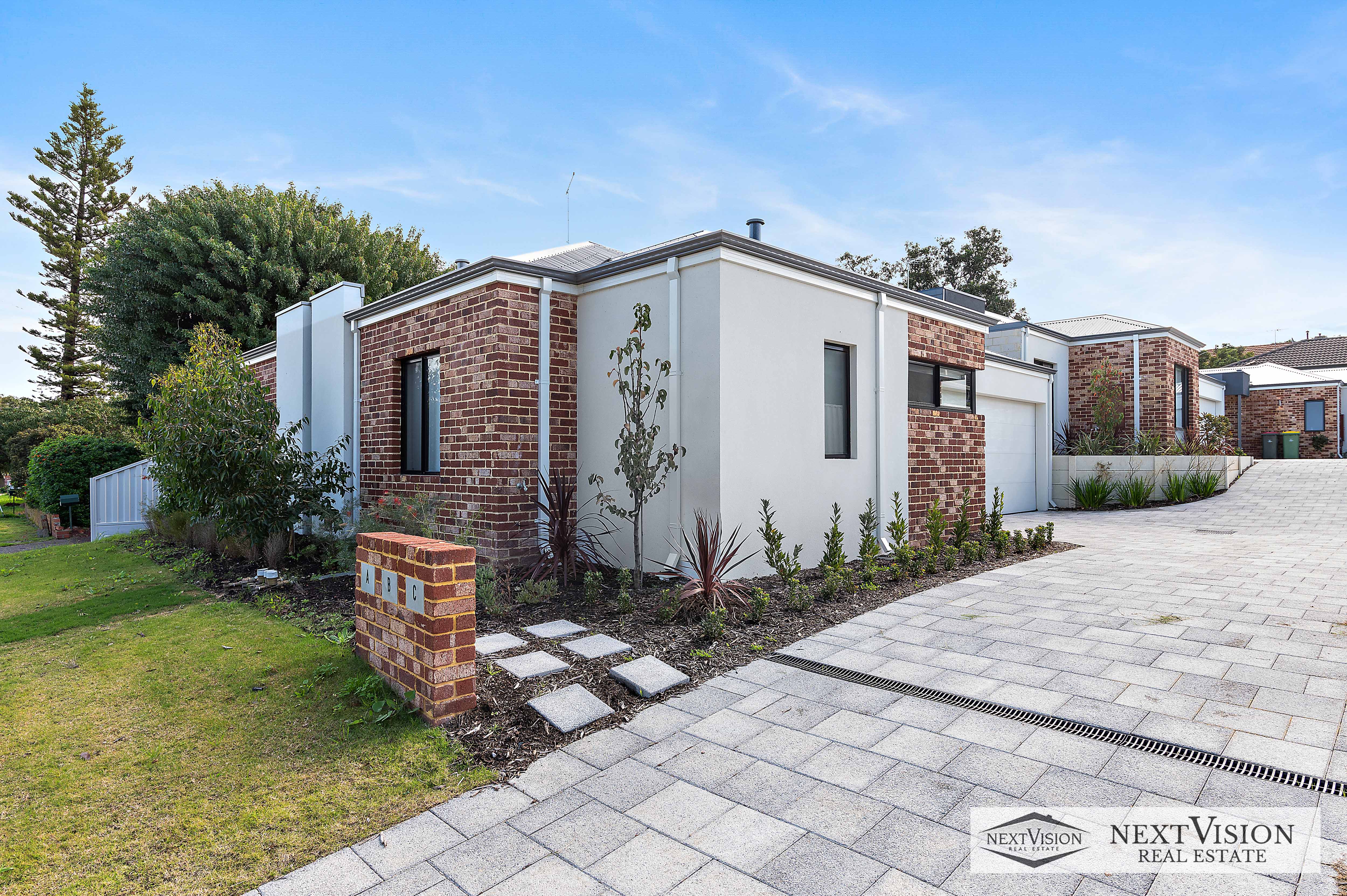 12A QUINLAN ST, COOLBELLUP WA 6163, 0部屋, 0バスルーム, House