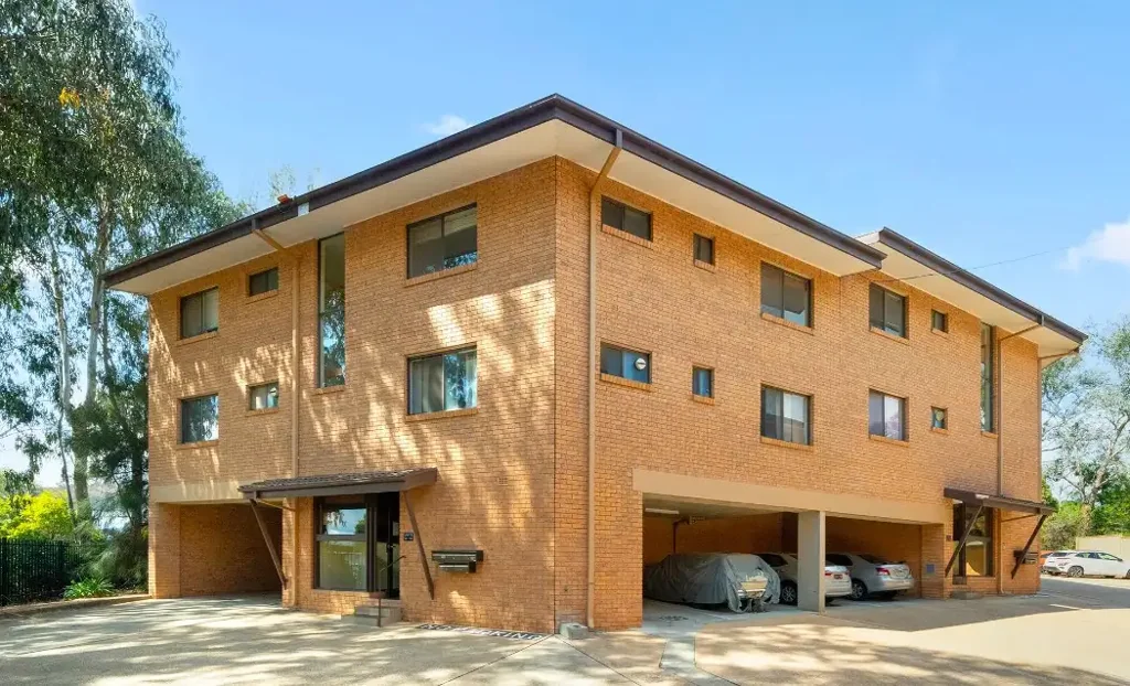 TWO BEDROOM UNIT IN GREAT LOCATION