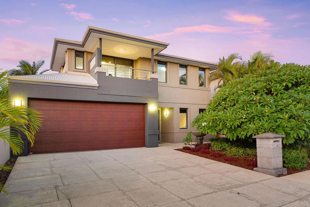 4 Knox Cove, Wilson, WA 6107