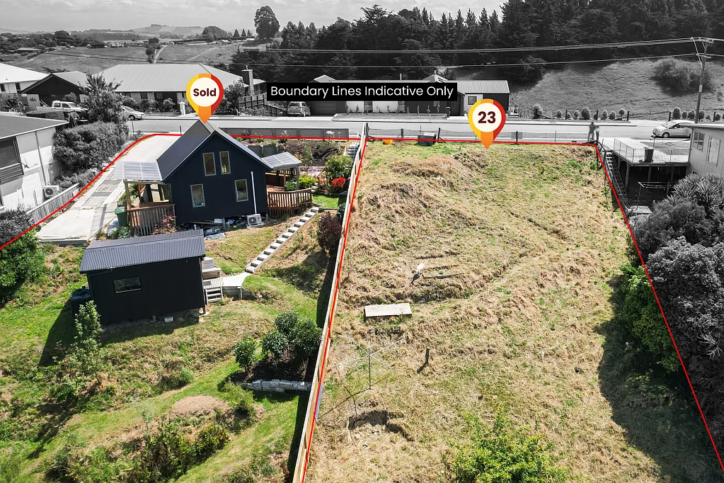 Oamaru BLANK CANVAS WITH SEA VIEWS
