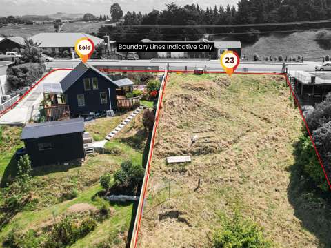 Oamaru BLANK CANVAS WITH SEA VIEWS