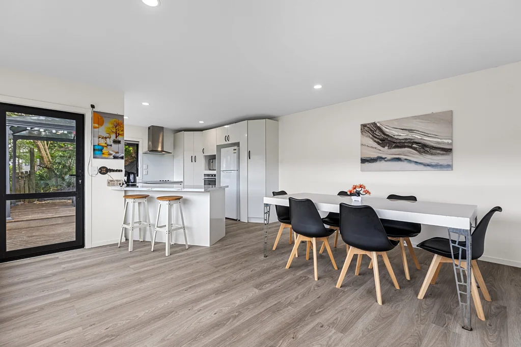 Otumoetai 3房  Location + Modern Style Living!