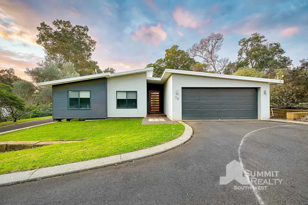 29 Livingstone Heights, Roelands, WA 6226