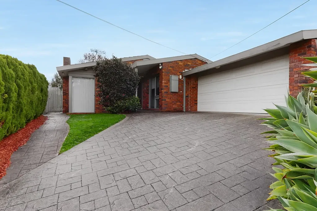 Stylish & Spacious Family Home in the Heart of Doncaster