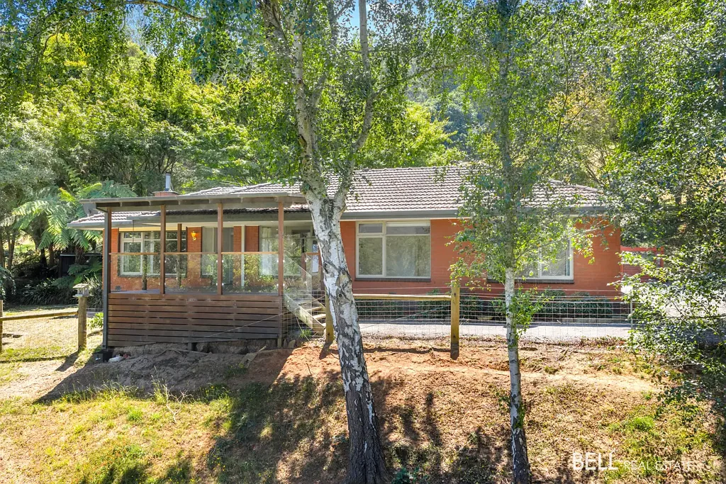 Three Bridges 3房  Come Home to Serenity and Nature on over 9 acres