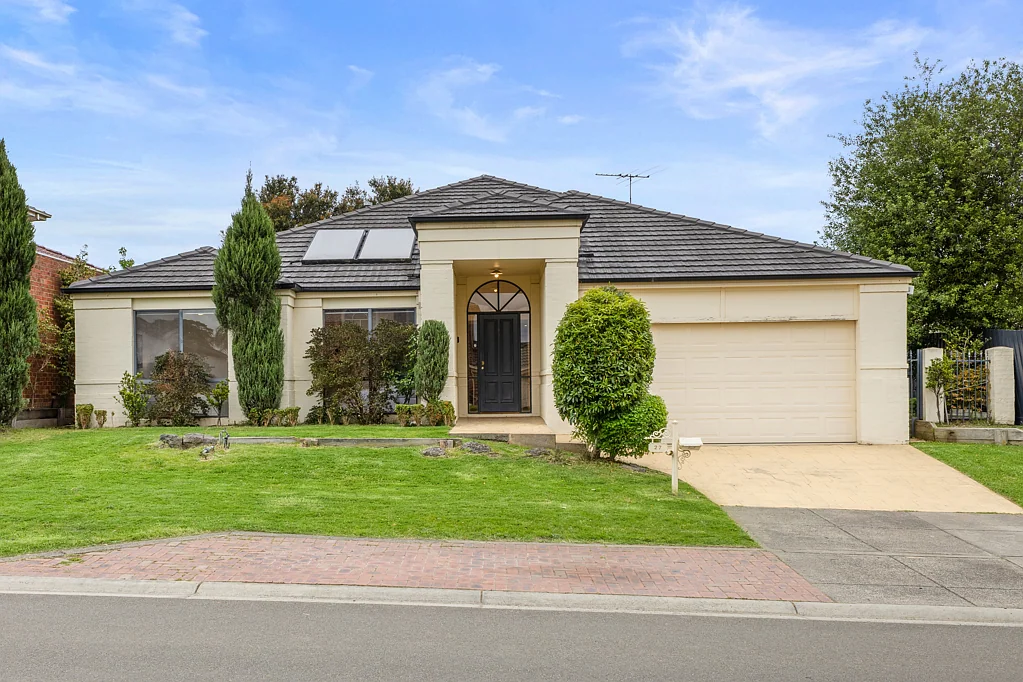 27 Petalnina Drive, Wantirna, VIC 3152