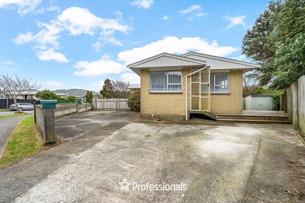 Wainuiomata 2Moenga NEAT AS A PIN
