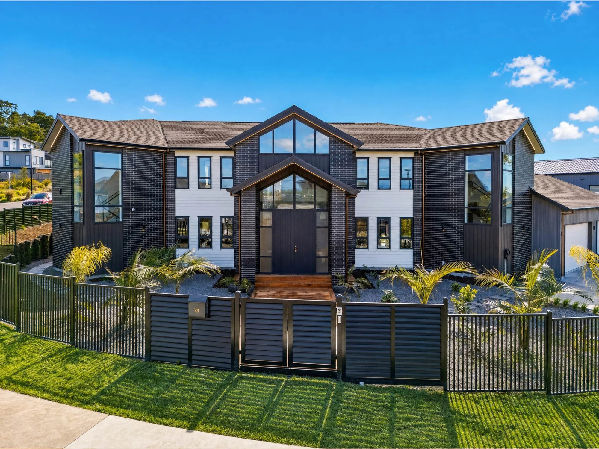 Albany 7 Bedroom Second to None!
