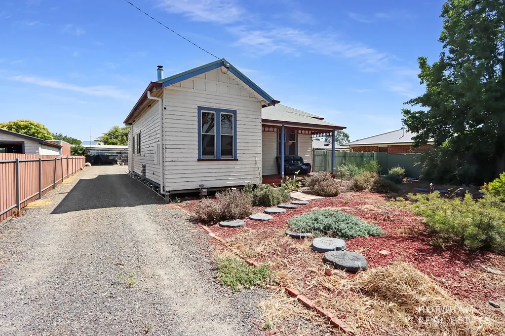 6 Remlaw Road, Horsham, VIC 3400