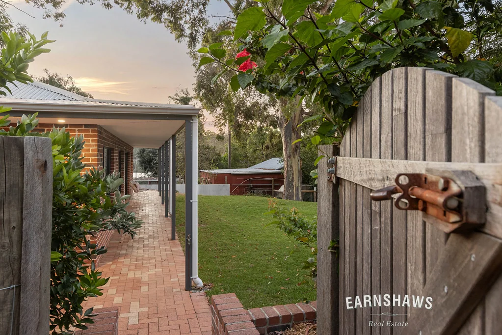 4 Shepherd Street, Glen Forrest, WA 6071