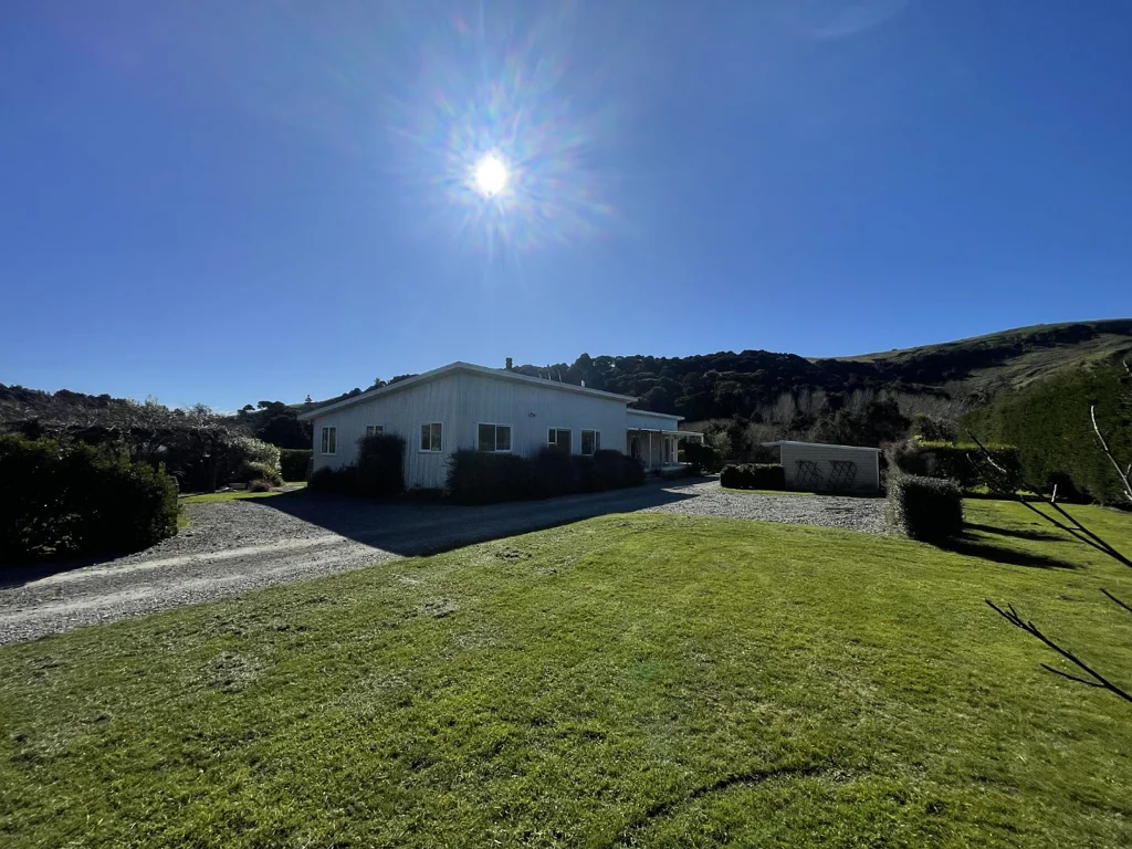 Country Living, Power & Wifi Included!