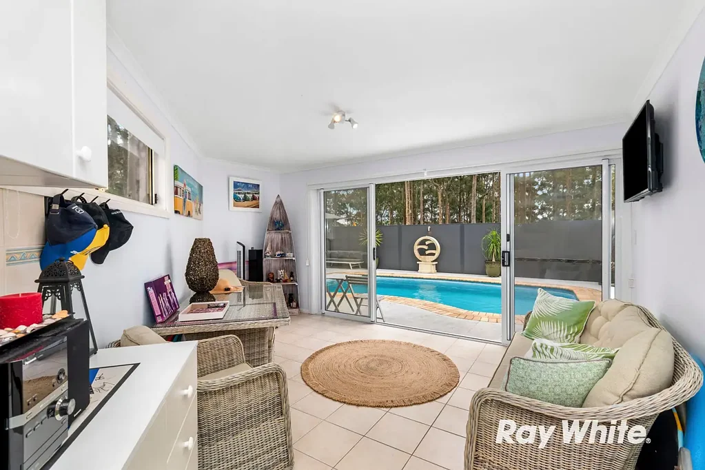 2A Annetts Parade, Mossy Point, NSW 2537