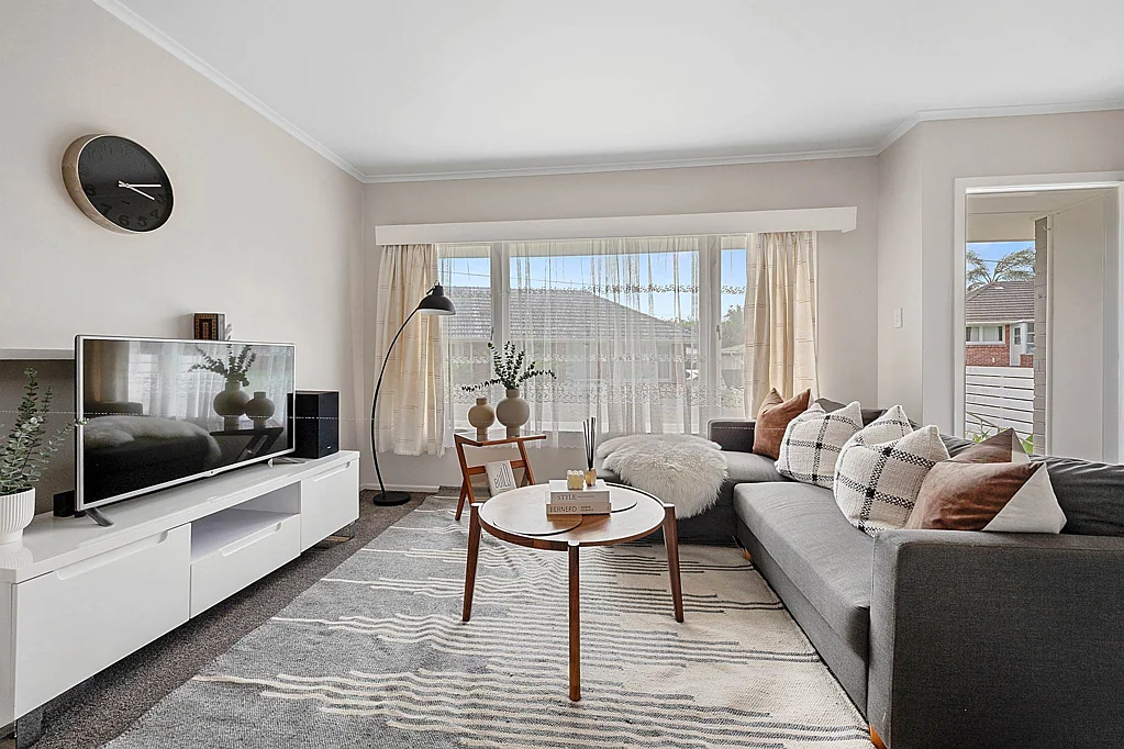 Takapuna 2 Slaapkamer Ignore CV - Vendor Bought, Present all offers